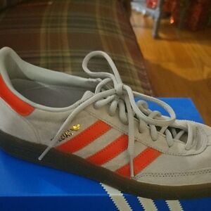 Adidas Men's Gray and Red Sneakers